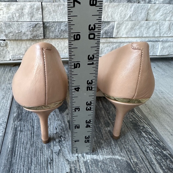 Louise et Cie Bow Tie Nude Neutral Minimalist Kitty Heel Peep Toe Shoes Size 6 - Picture 9 of 15